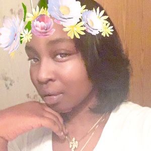 Meet your Posher, Ivory